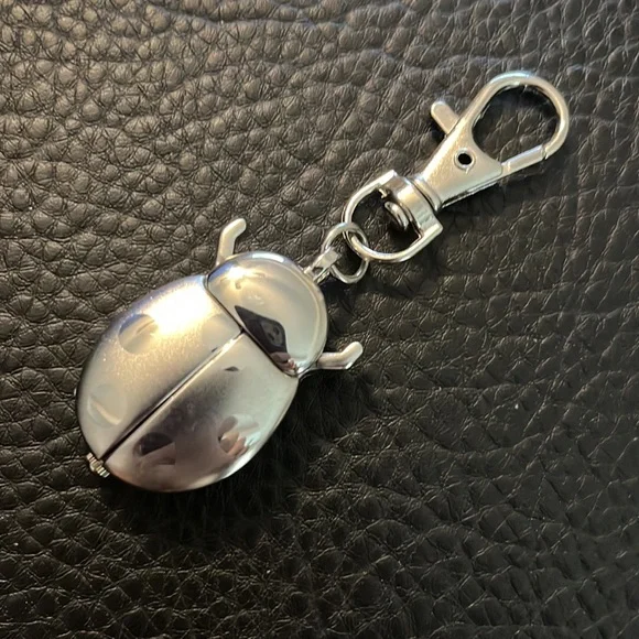 Silver Ladybug Keychain Quartz Watch - Picture 2 of 2